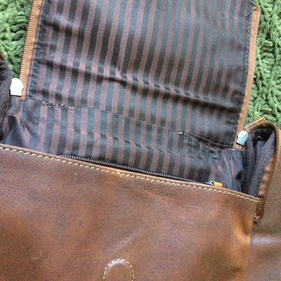 • MOVING LAST CHANCE 7/31/2024 • Jack Georges brown leather convertible backpack - Picture 6 of 6